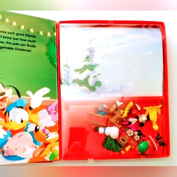 Disney - Mickey & Friends My Busy Book - Picture 3 of 5